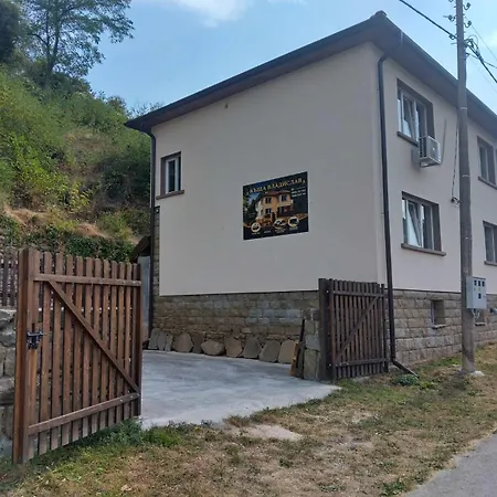 къща владислав Holiday home Radevtsi